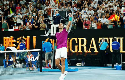Nadal vào chung kết Australia mở rộng, áp sát kỷ lục Grand Slam